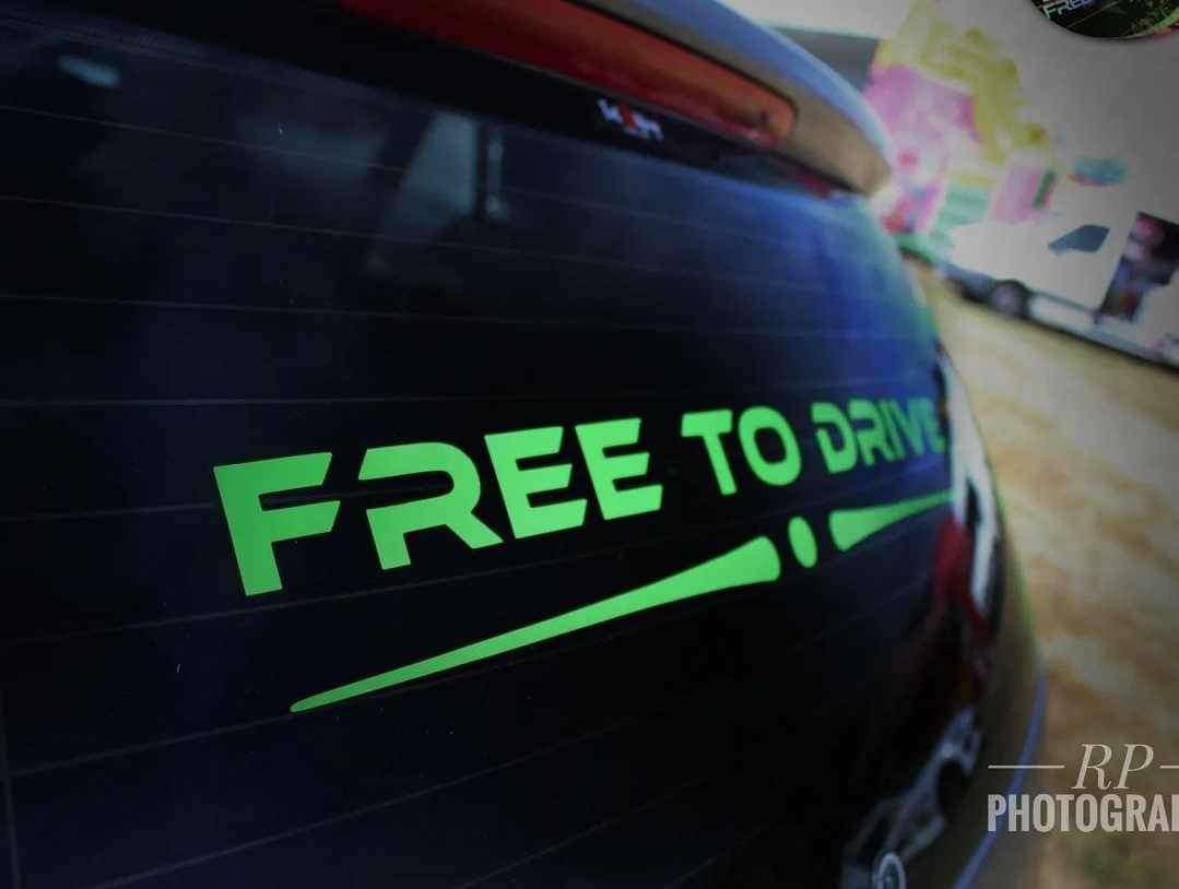 Free 2 Drive Large stickers.